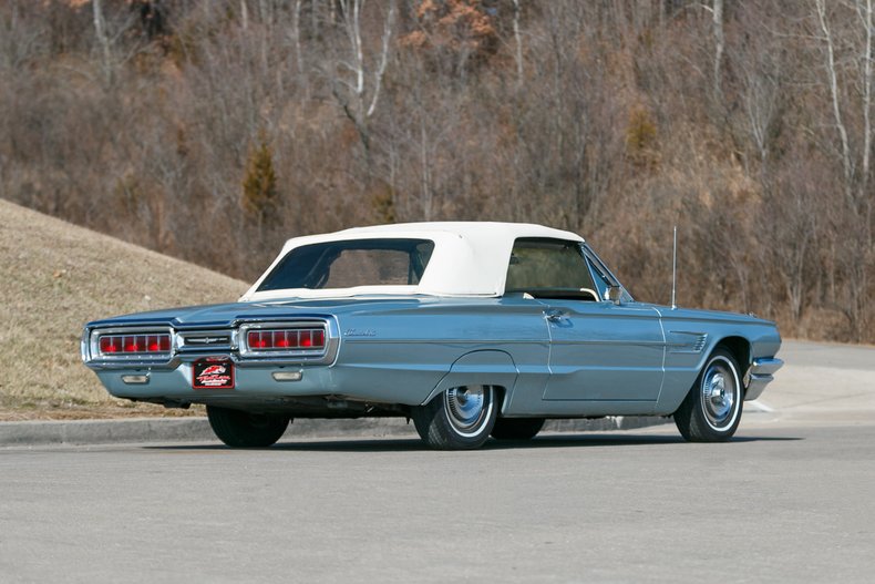 1965 Ford Thunderbird