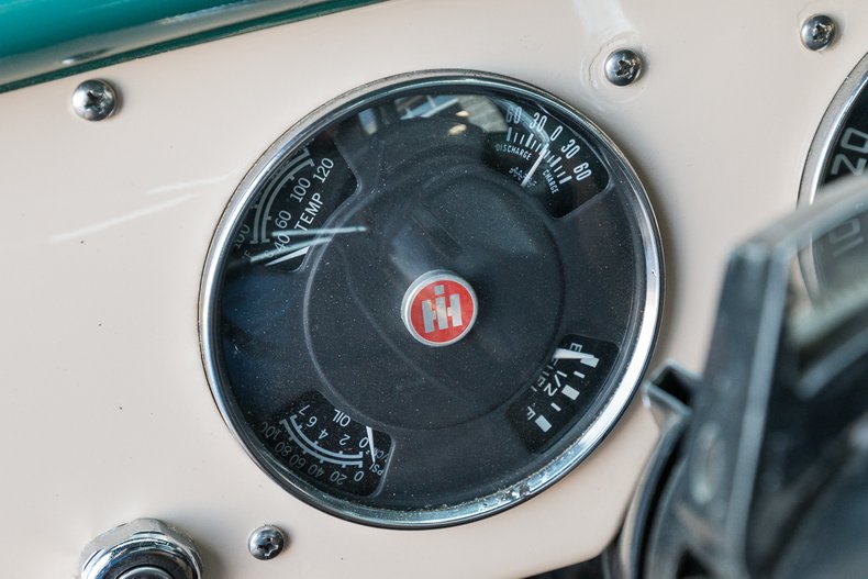 1955 International Harvester R100