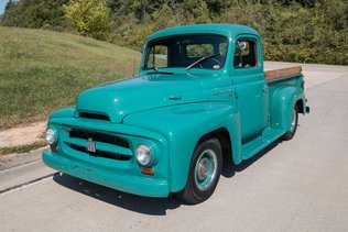 1955 International Harvester R100