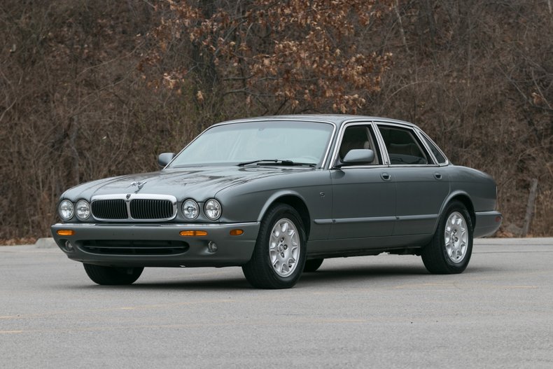 2003 Jaguar XJ8