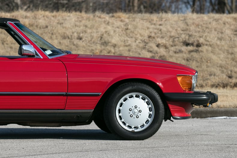 1988 Mercedes-Benz 560SL