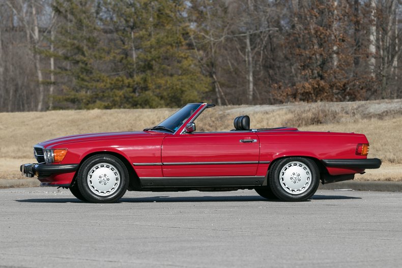 1988 Mercedes-Benz 560SL