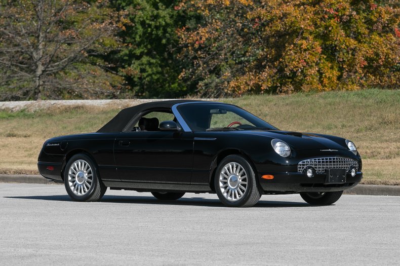 2005 Ford Thunderbird