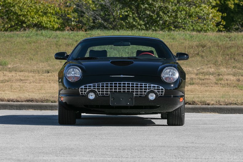 2005 Ford Thunderbird