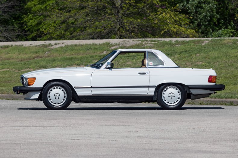 1988 Mercedes-Benz 560 SL