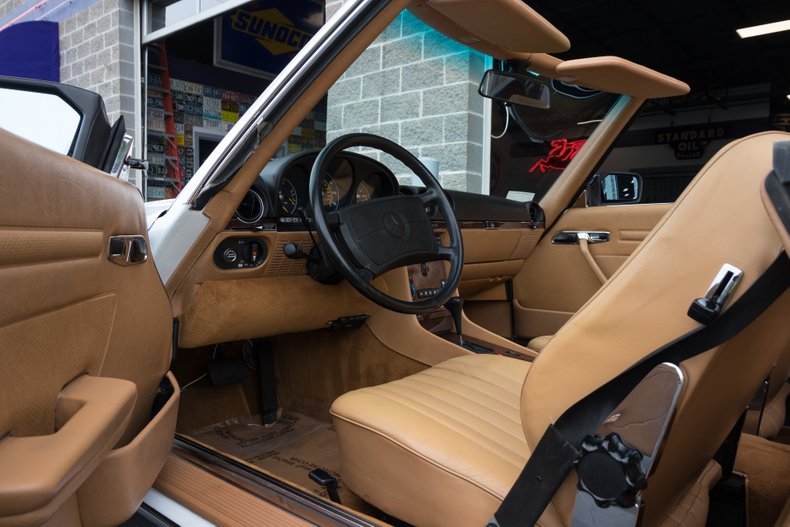 1988 Mercedes-Benz 560 SL