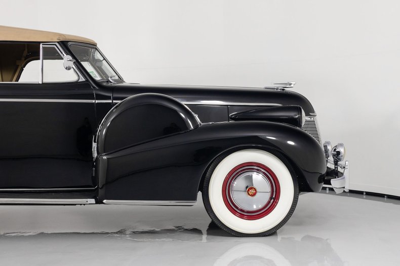 1939 Cadillac Series 61
