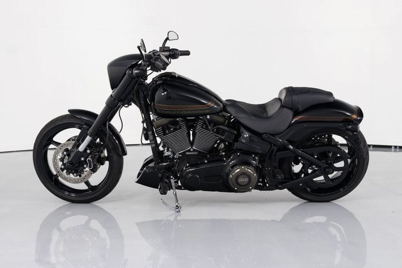 2016 Harley-Davidson FXSE