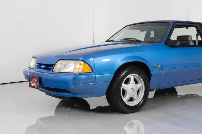 1992 Ford Mustang