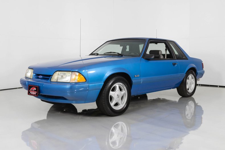 1992 Ford Mustang