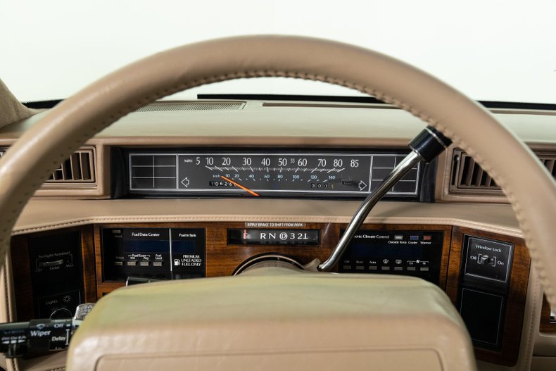 1991 Cadillac Sedan DeVille