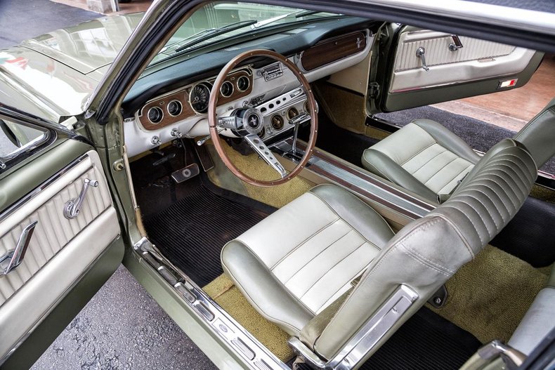 1965 Ford Mustang