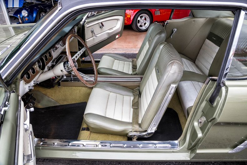 1965 Ford Mustang