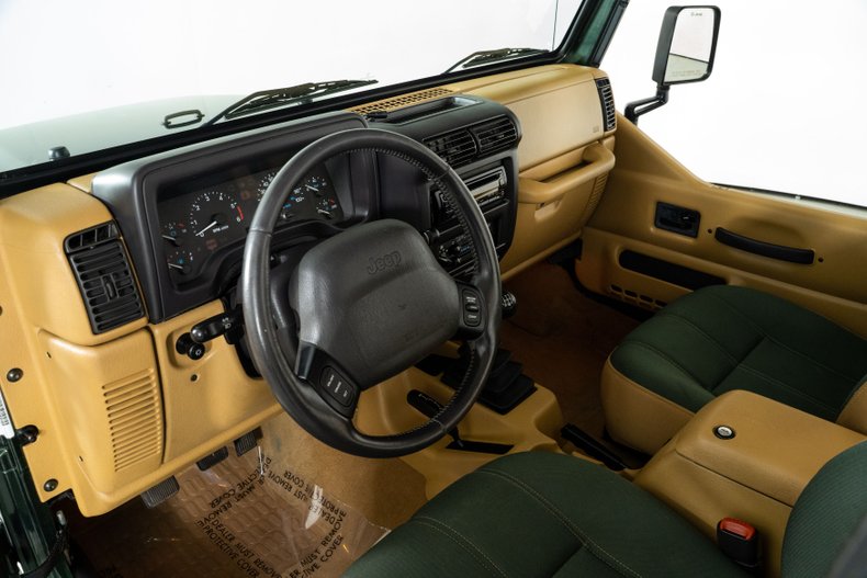Total 74+ imagen 1997 jeep wrangler sahara sport utility 2d -  