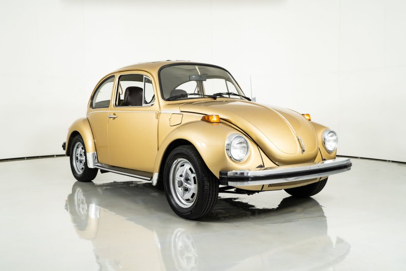  1974 Volkswagen Super Beetle [Typ 1] in Gold Diggers