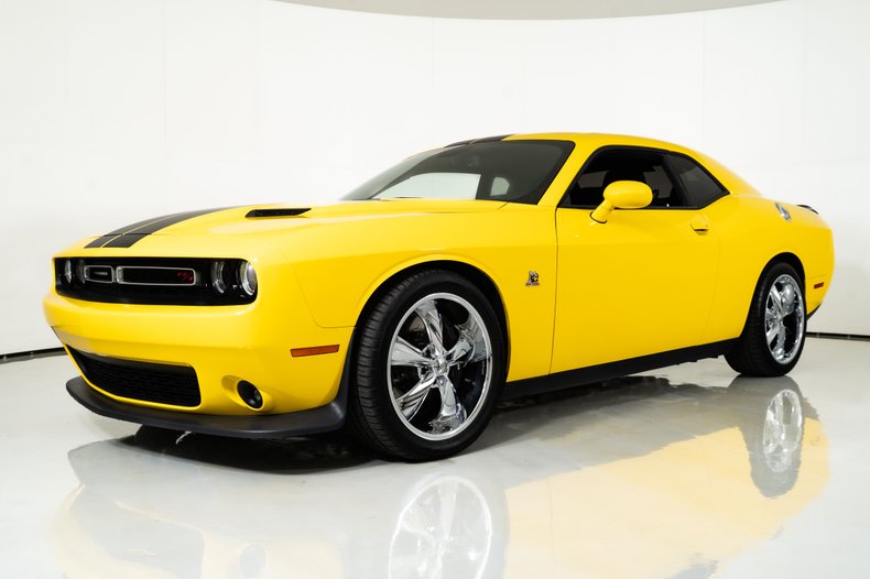 2017 Dodge Challenger | Fast Lane Classic Cars