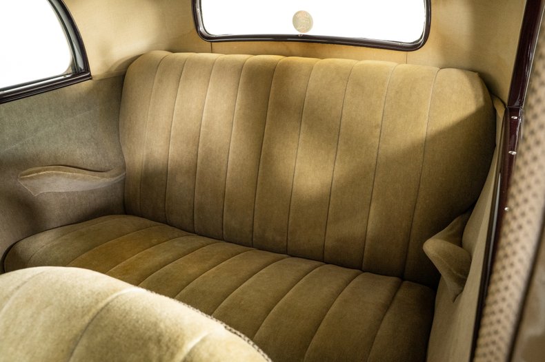 1934 Ford Deluxe