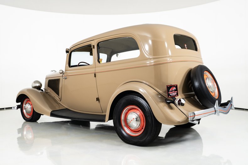 1934 Ford Deluxe