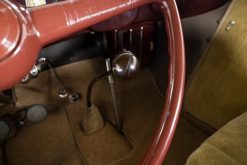 1934 Ford Deluxe
