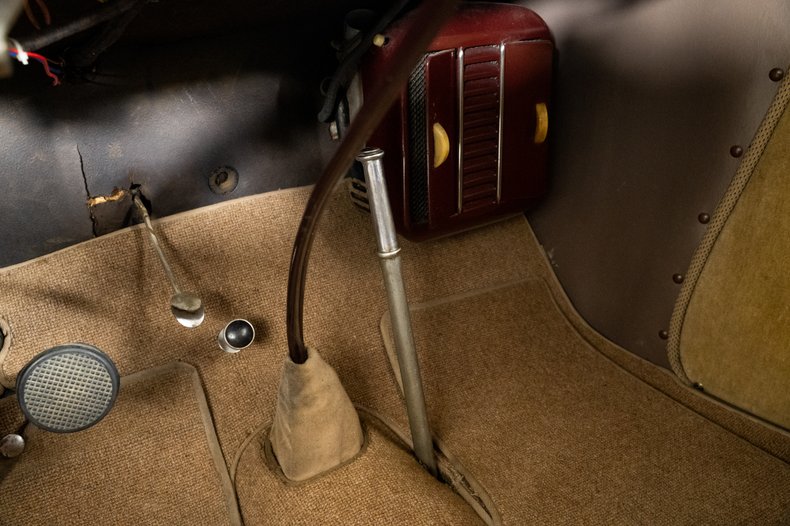 1934 Ford Deluxe