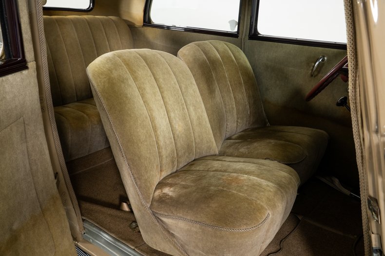 1934 Ford Deluxe