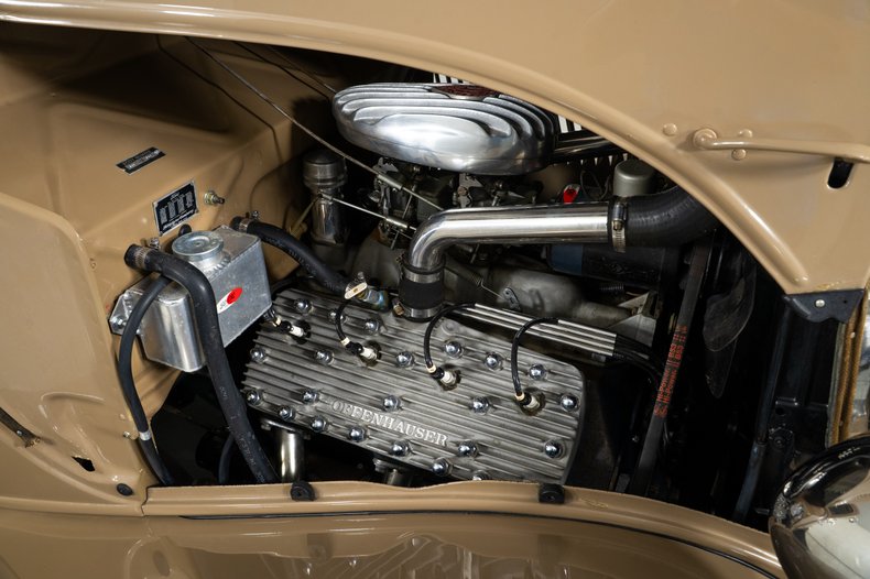 1934 Ford Deluxe