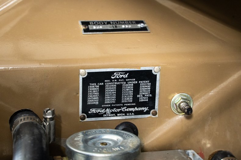 1934 Ford Deluxe