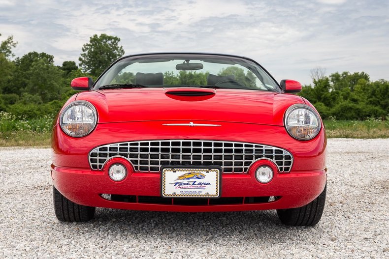 2002 Ford Thunderbird