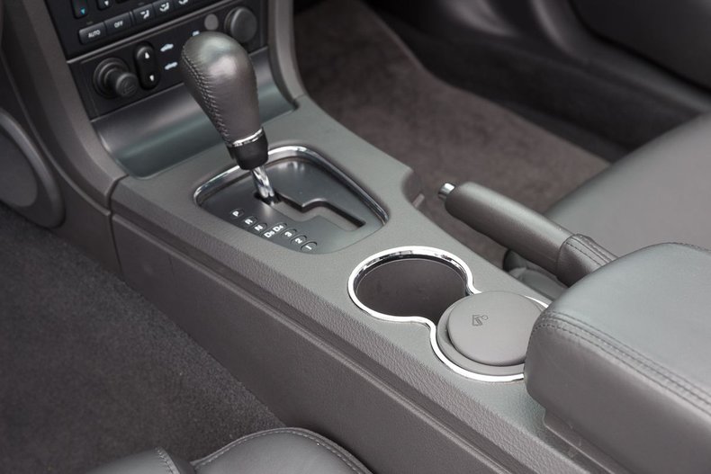2002 Ford Thunderbird