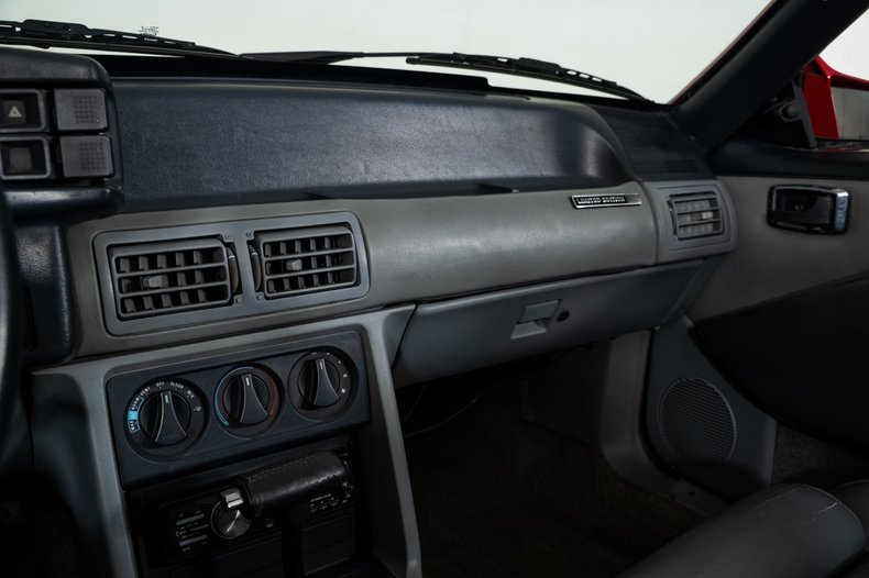 1987 Ford Mustang