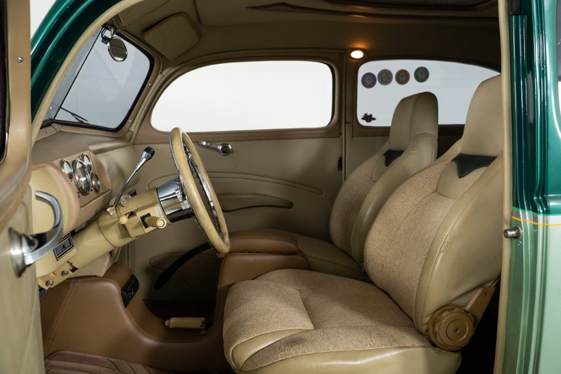 1940 Ford Tudor Sedan