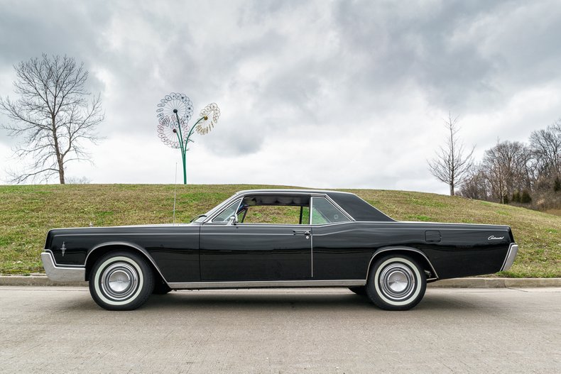 1966 Lincoln Continental