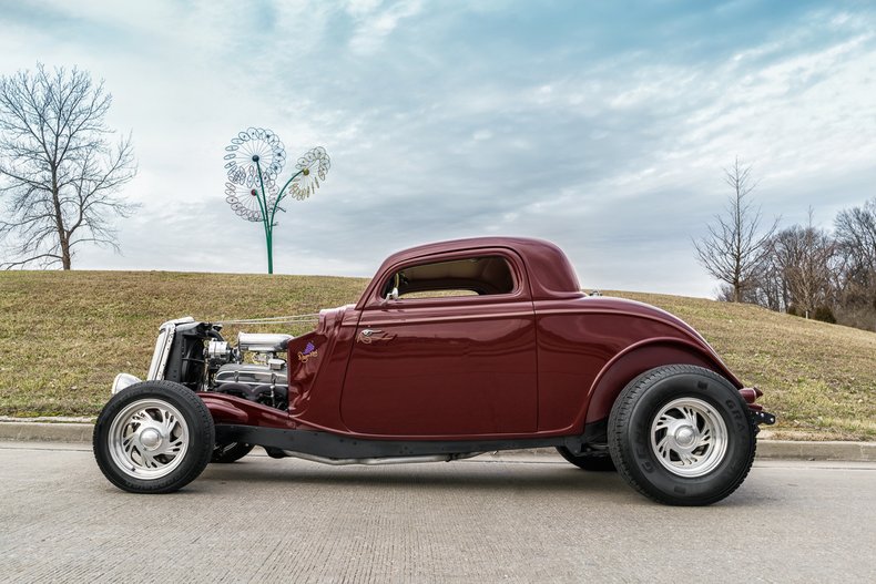 1933 Ford 3-Window