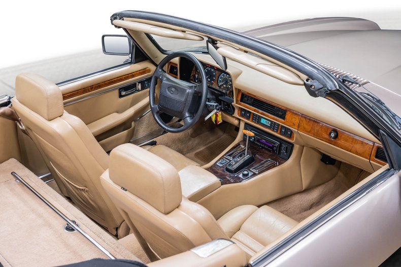 1992 Jaguar XJS Cabriolet 18