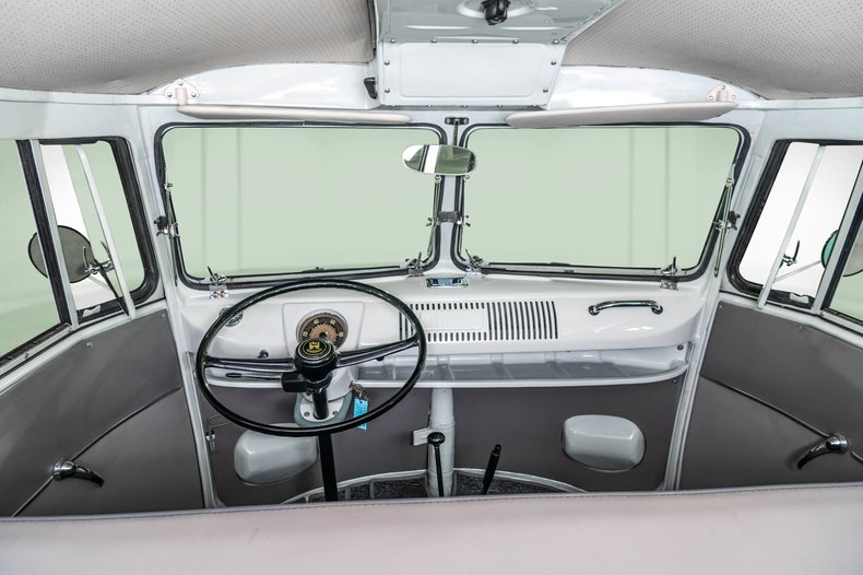 1959 Volkswagen Microbus 21