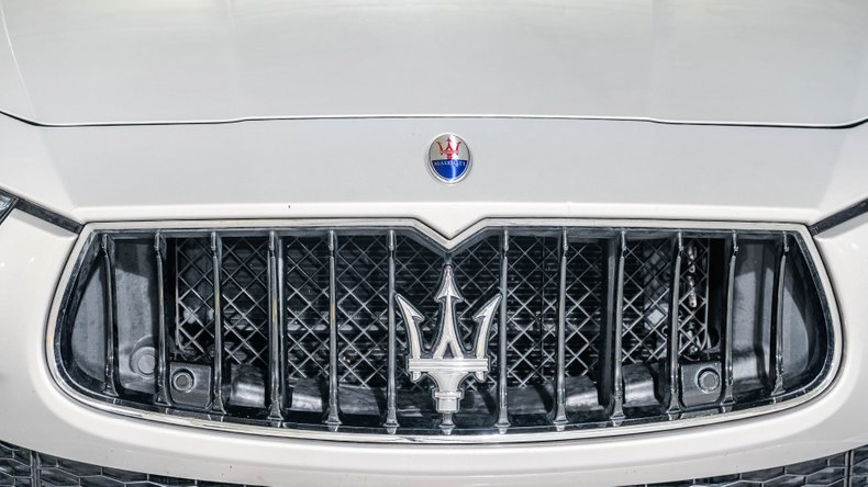 2015 Maserati Ghibli 29