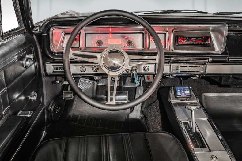 1966 Chevrolet Impala 24