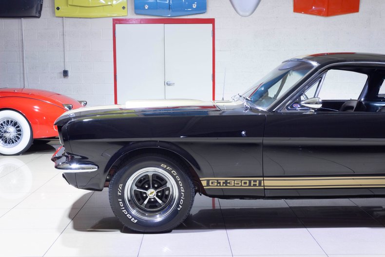 1965 Ford Mustang 12