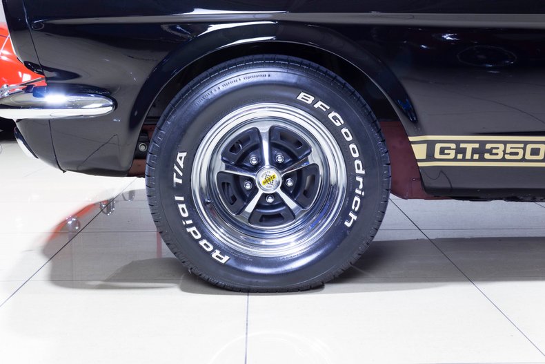 1965 Ford Mustang 21
