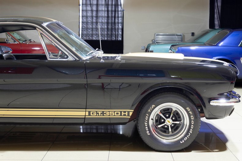 1965 Ford Mustang 70