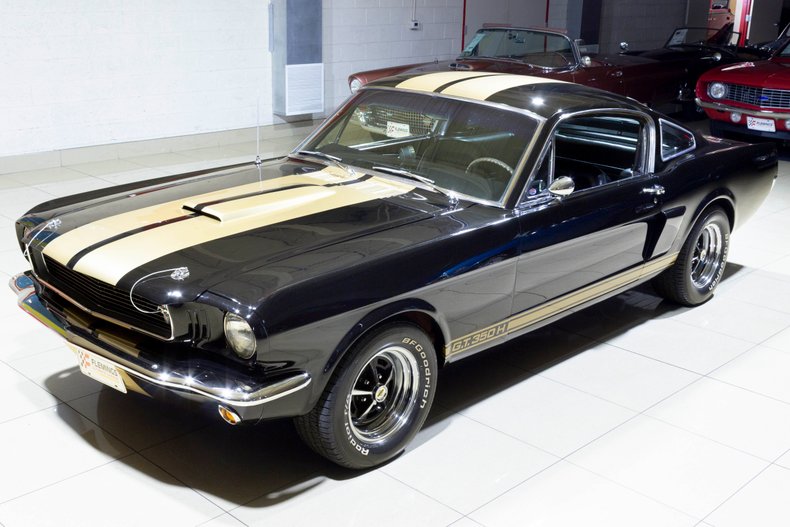 1965 Ford Mustang 4
