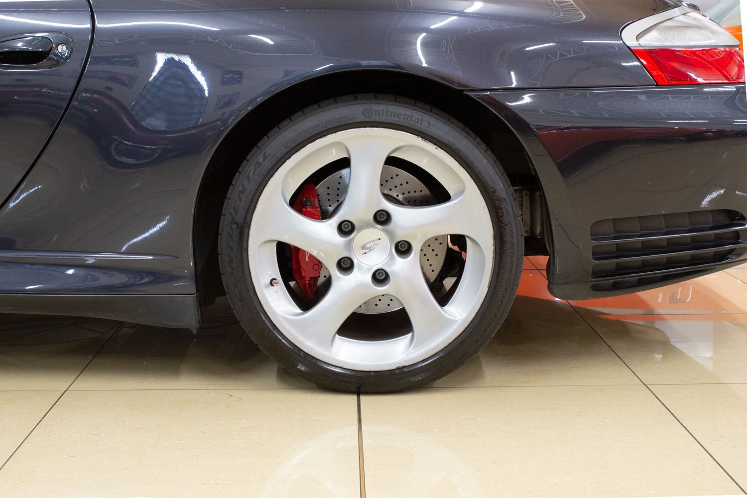 2004 Porsche 911 Carrera 4S - Photo 11