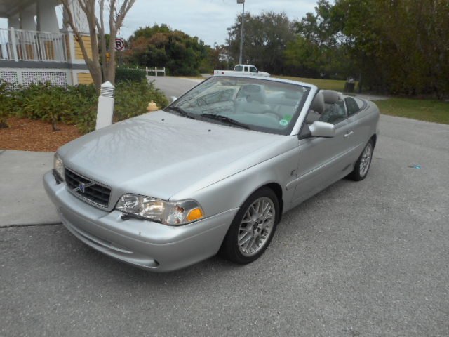 2004 Volvo C70