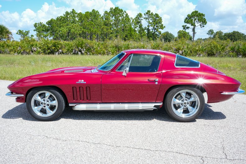 1966 Chevrolet Corvette 2