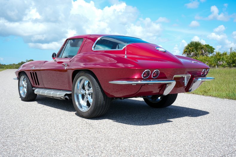 1966 Chevrolet Corvette 11