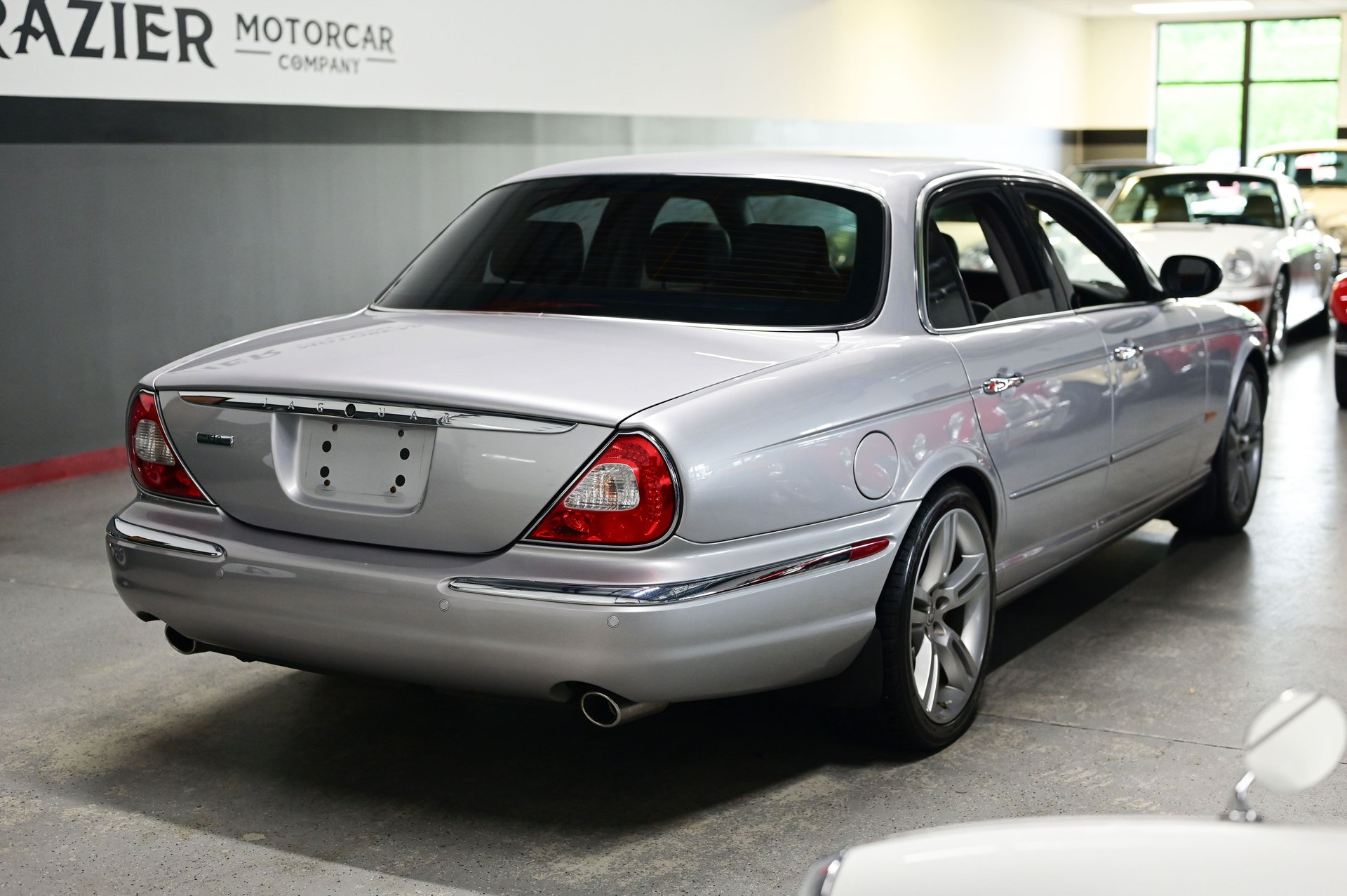 g16504 | 2004 Jaguar XJ8 | Frazier Motorcar Company