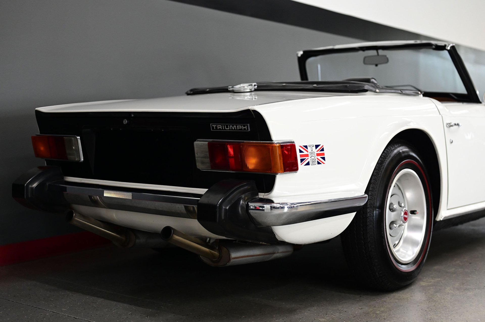 175514 | 1974 Triumph TR6 | Frazier Motorcar Company