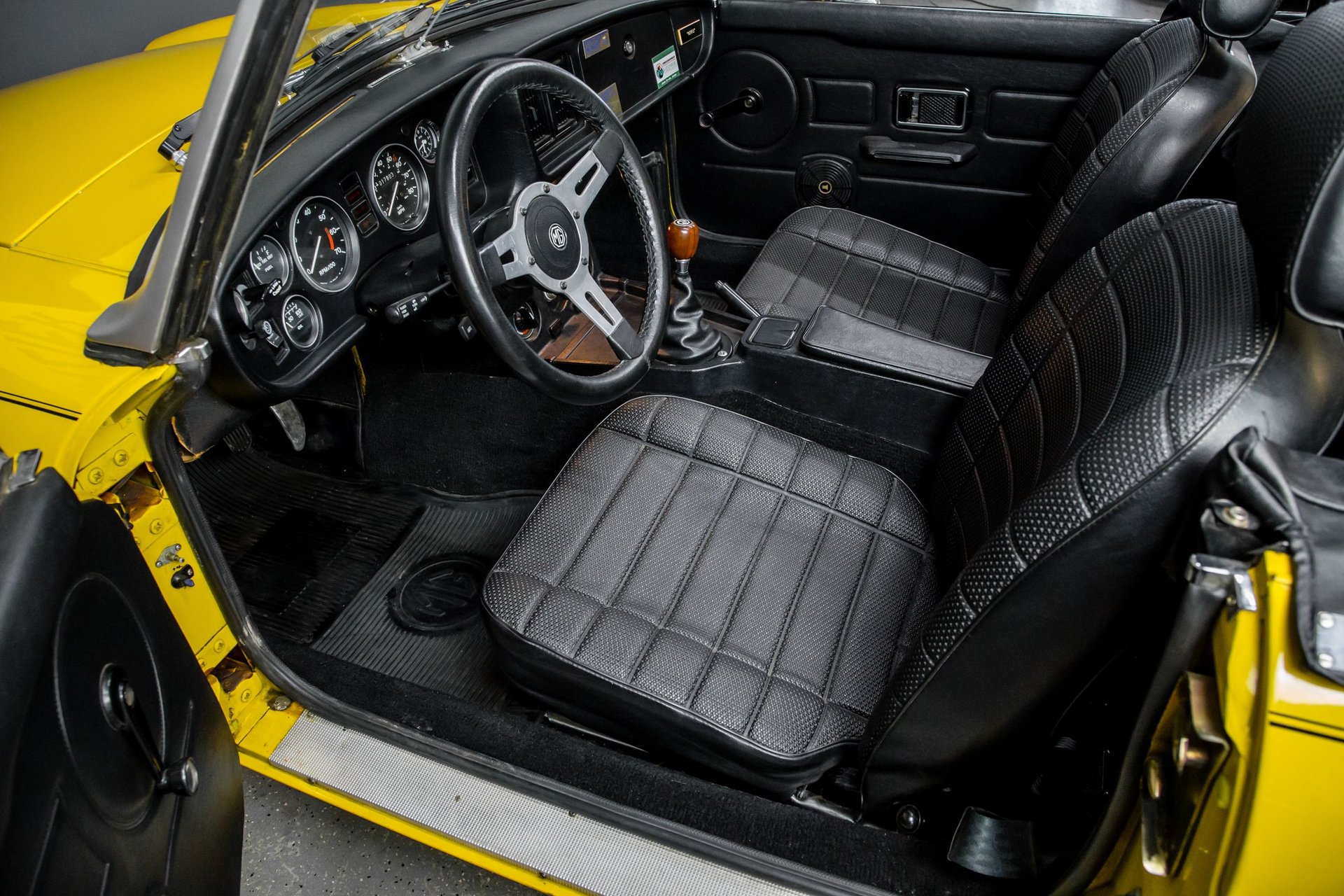 For Sale 1980 MG MGB ROADSTER