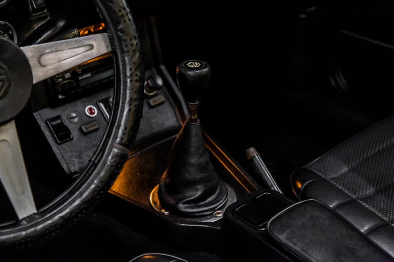 1976 MGB B ROADSTER
