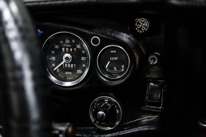 1976 MGB B ROADSTER